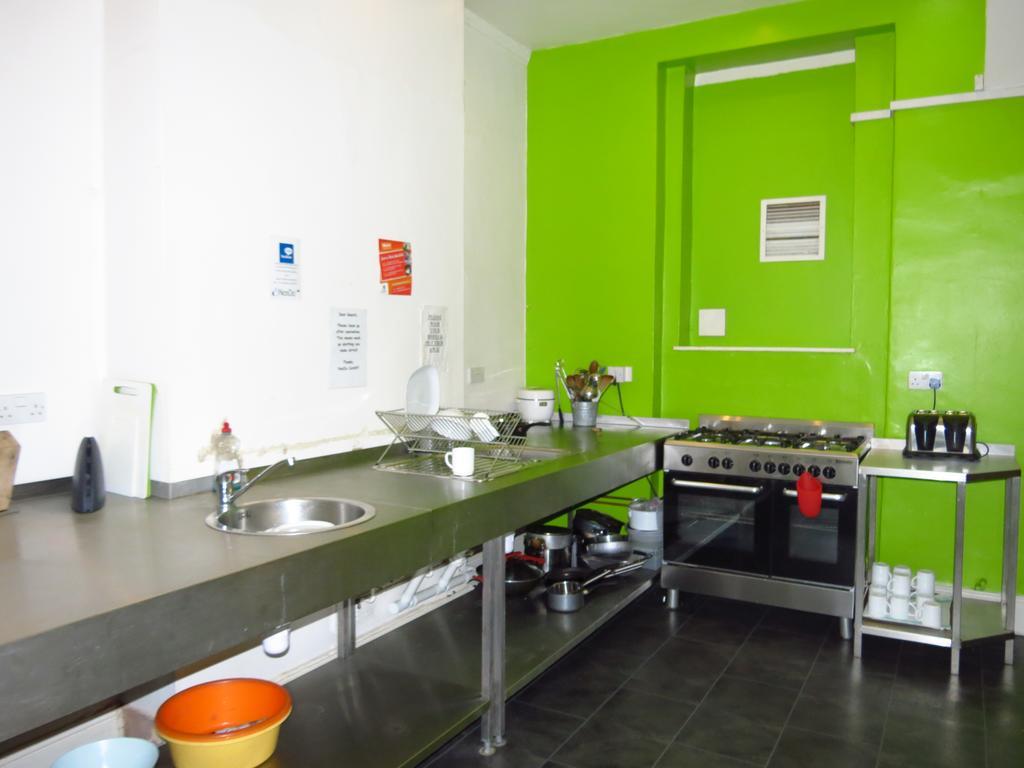 Nosda Studio Hostel Cardiff Bagian luar foto