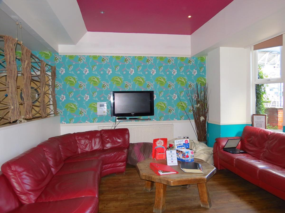 Nosda Studio Hostel Cardiff Bagian luar foto