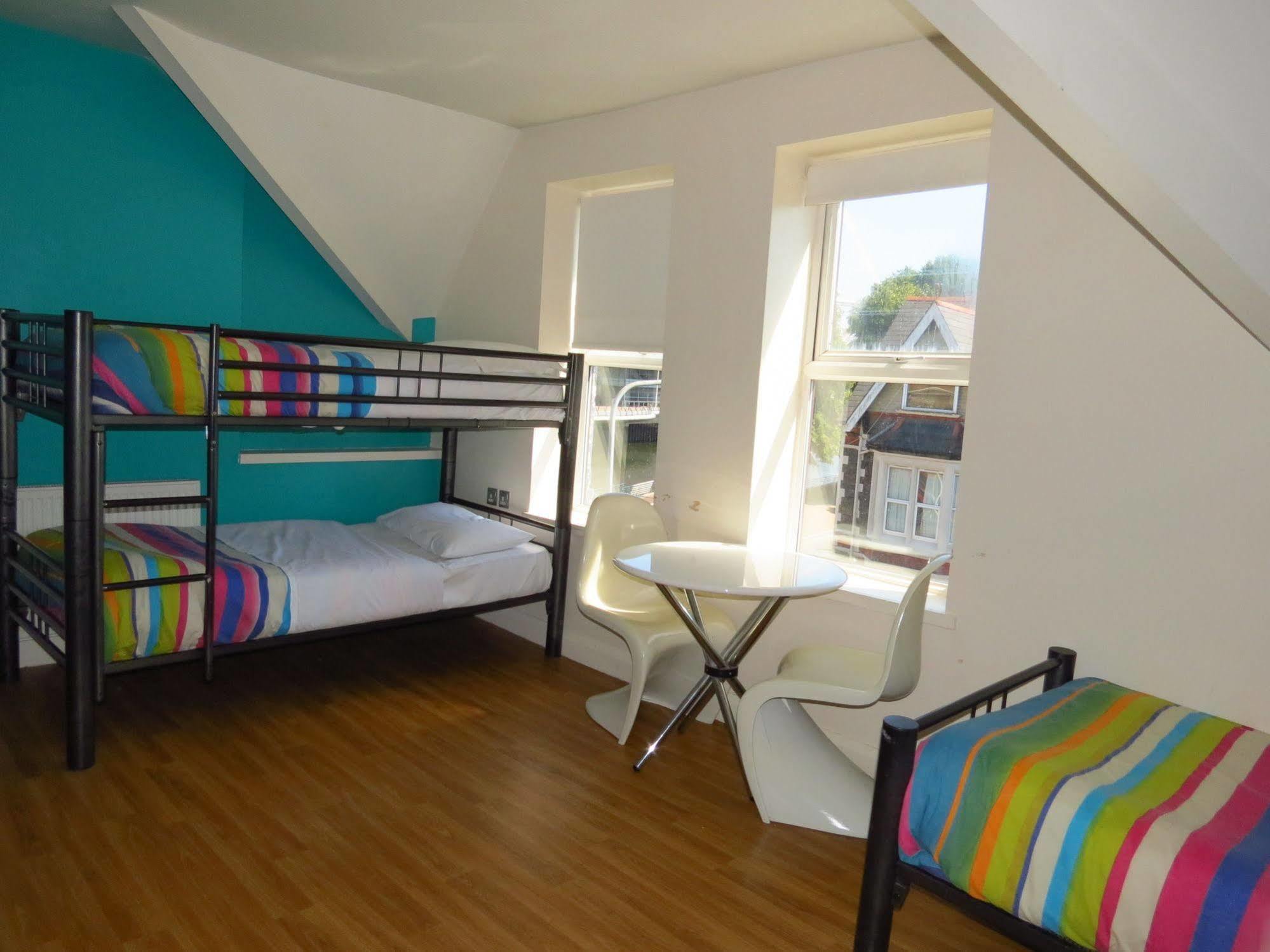 Nosda Studio Hostel Cardiff Bagian luar foto