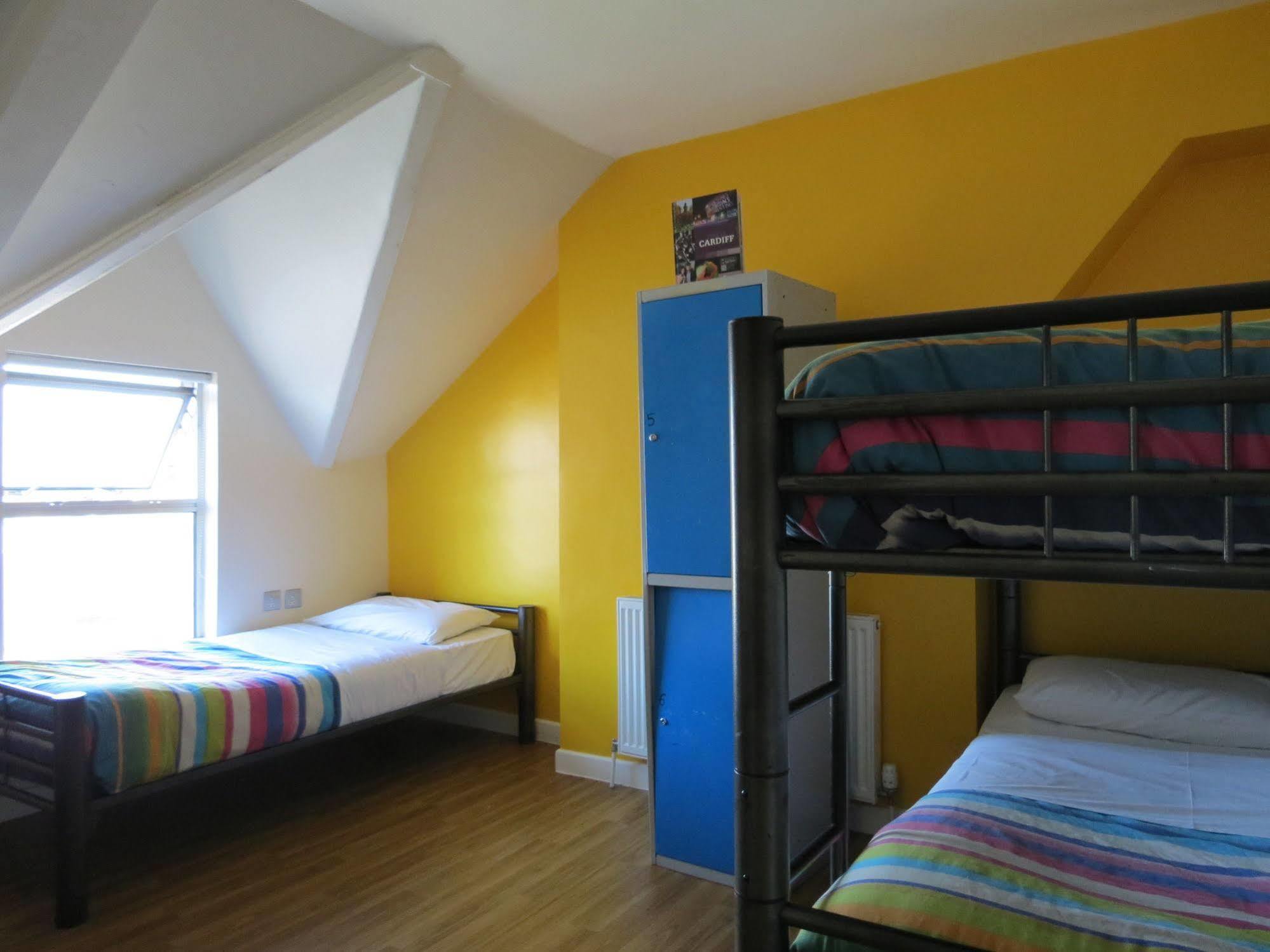 Nosda Studio Hostel Cardiff Bagian luar foto