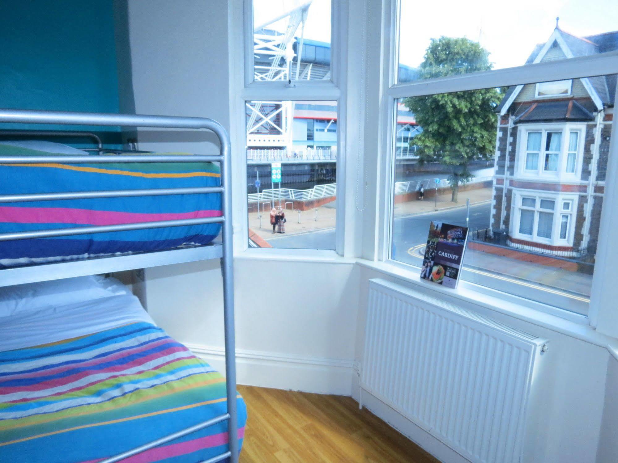 Nosda Studio Hostel Cardiff Bagian luar foto